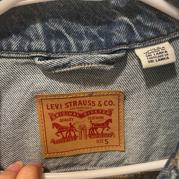 Levi’s trucker jacket - Picture 3 of 10